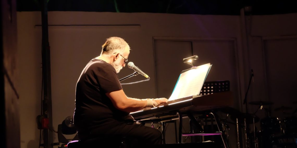 Με Θάνο Μικρούτσικο η πρεμιέρα της Πολιτιστικής Διαδρομής