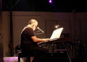 Με Θάνο Μικρούτσικο η πρεμιέρα της Πολιτιστικής Διαδρομής