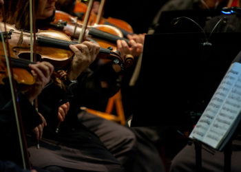 Η ορχήστρα Academica στο θέατρο «Αλέξης Μινωτής»