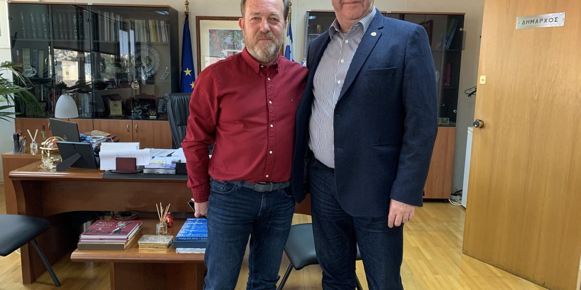 Δωρεά φορτηγού κλειστού τύπου στον δήμο Κύθνου