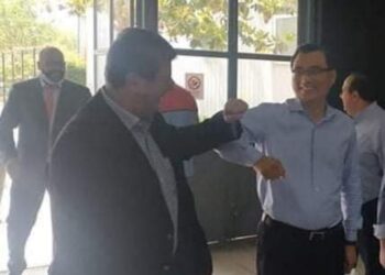 Υγειονομικό υλικό από ΟΛΠ/Cosco για την καθαριότητα στους δήμους