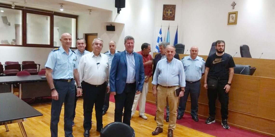 Συνάντηση με κλιμάκιο ανώτατων αξιωματικών της Ελληνικής Αστυνομίας είχε η διοίκηση του Δήμου Αιγάλεω.