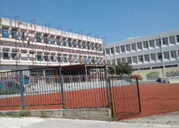 Αναβάθμιση αύλειων χώρων και επισκευές σχολείων