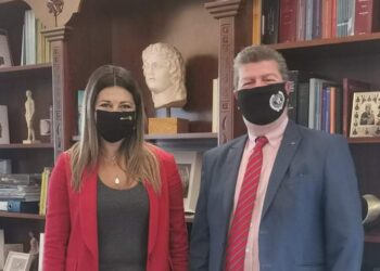 Συνάντηση του Δημάρχου Αιγάλεω με την Υφυπουργό Παιδείας και Θρησκευμάτων