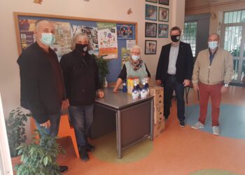 Δωρεά αναλωσίμων σε δημοτικά και νηπιαγωγεία