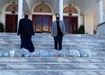 Διανομή τροφίμων στις ενορίες του Δήμου Αιγάλεω