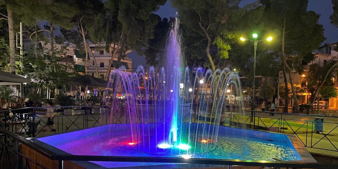 Τα συντριβάνια της πόλης μας παίρνουν ζωή.