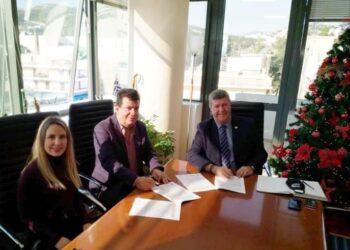 Υπογράφτηκε η σύμβαση «Πιλοτικές δράσεις προώθησης, στήριξης και παρακολούθησης της κοινωνικοποίησης και της ένταξης των περιθωριοποιημένων ομάδων στο Δήμο Αιγάλεω»