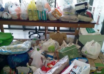 Συγκινητική η ανταπόκριση των πολιτών στο κάλεσμα για βοήθεια στον ουκρανικό λαό