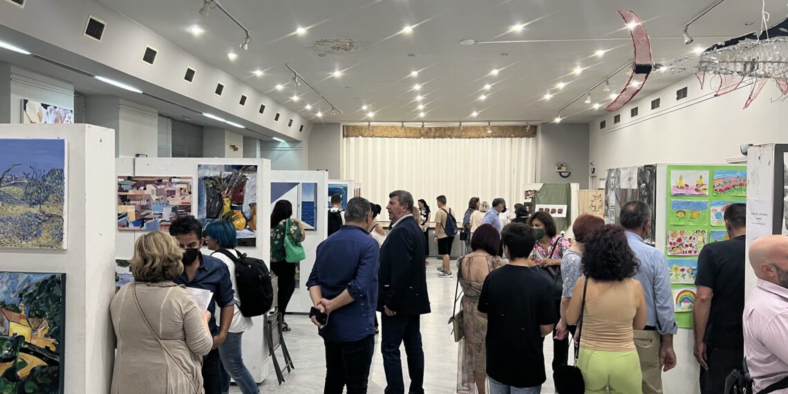Εγκαινιάστηκε η έκθεση των Εικαστικών Εργαστηρίων του Δήμου Αιγάλεω