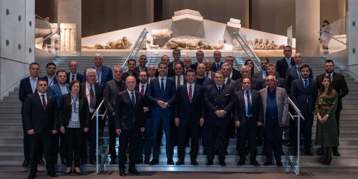 Ο Δήμαρχος Αιγάλεω Γιάννης Γκίκας στη Σύνοδο του Δικτύου Βαλκανικών Πόλεων Β40