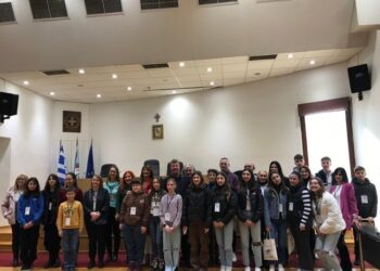 Εκπαιδευτικοί και μαθητές από πέντε χώρες της Ευρωπαϊκής Ένωσης επισκέφτηκαν το Δημαρχείο Αιγάλεω