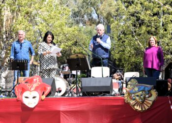 Με παραδοσιακά εδέσματα, μουσική και σύμμαχο τον καλό καιρό γιορτάστηκαν φέτος τα «Κούλουμα» στον Δήμο Αιγάλεω