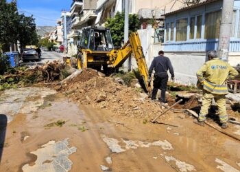 Ενημέρωση για διαρροή υδάτων από βλάβη σε αγωγό της ΕΥΔΑΠ
