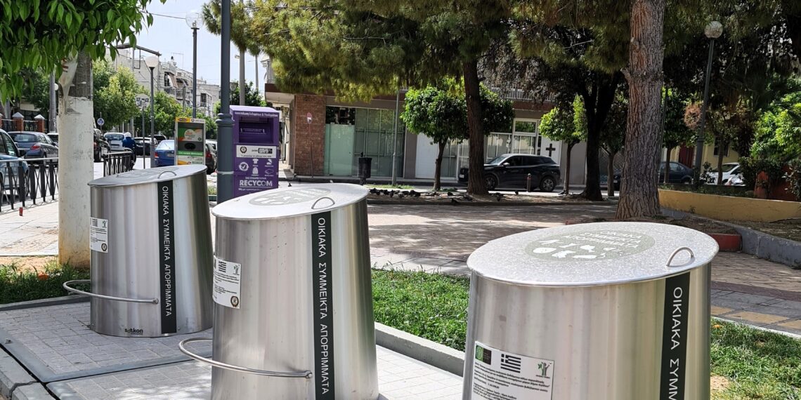 Τοποθετήθηκαν νέοι βυθιζόμενοι κάδοι στον Δήμο Αιγάλεω
