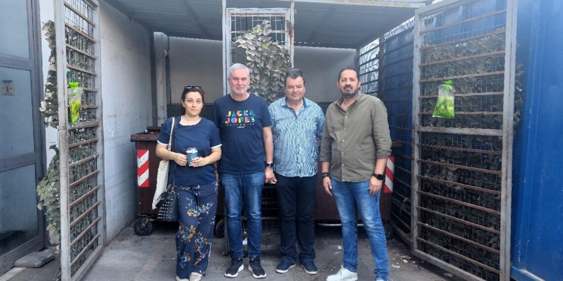 Τοποθετήθηκαν οι πρώτοι καφέ κάδοι στον Δήμο Αιγάλεω