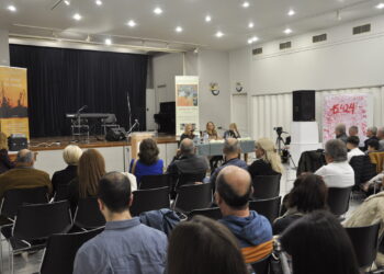 Με επιτυχία πραγματοποιήθηκε η παρουσίαση του νέου βιβλίου της Έφης Βατανίδου στη Δημοτική Βιβλιοθήκη Αιγάλεω