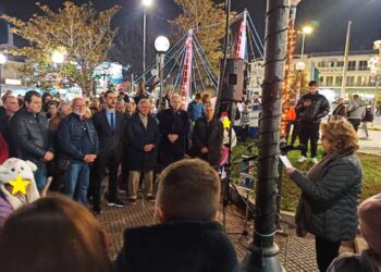 Δυναμική Συγκέντρωση Διαμαρτυρίας του Δήμου Αιγάλεω κατά των Συγχωνεύσεων Σχολείων