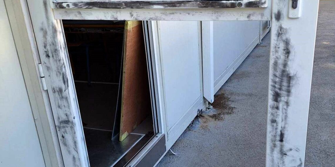 Καταγγελία για τον βανδαλισμό του 17ου Δημοτικού Σχολείου Αιγάλεω