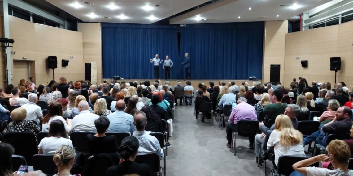 Με μεγάλη επιτυχία παρουσιάστηκε η θεατρική παράσταση «Η μαμά Ρόζα» από τη Θεατρική Ομάδα του Δήμου Αιγάλεω