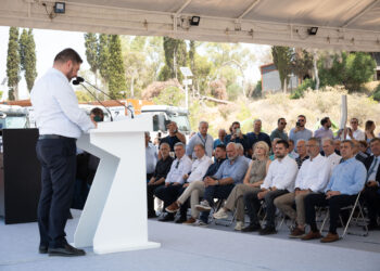 Νέο Απορριμματοφόρο Συλλογής Βιοαποβλήτων ενισχύει τον στόλο του Δήμου Αιγάλεω