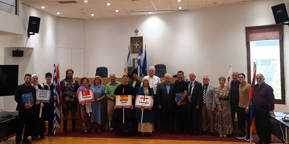 Αντιπροσωπεία του «Athens Molpe Fest» στο Δημαρχείο Αιγάλεω