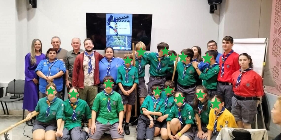 Αντιπολεμικό Εργαστήρι στον Δήμο ΑιγάλεωΗ νέα γενιά εκφράζει το μήνυμα της ειρήνης μέσα από την τέχνη