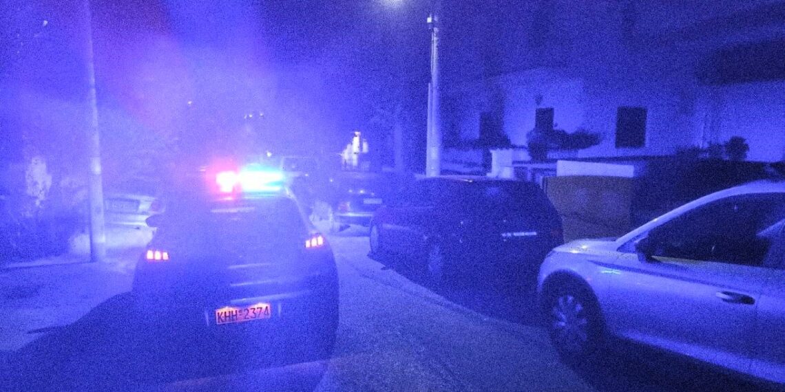 Άμεση επέμβαση της Δημοτικής Αστυνομίας Αιγάλεω σε πυρκαγιά σε οικία