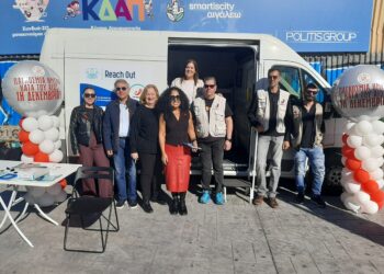 «1η Δεκεμβρίου – Παγκόσμια Ημέρα κατά του AIDS» – Ο Δήμος Αιγάλεω και η PRAKSIS ένωσαν δυνάμεις για την ενημέρωση, την πρόληψη και τον δωρεάν έλεγχο των πολιτών