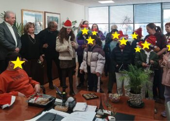Γιορτινές Επισκέψεις με Κάλαντα στο Δημαρχείο Αιγάλεω