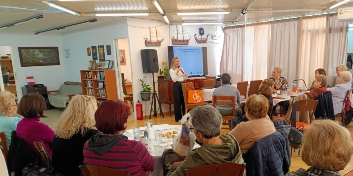 Ολοκληρώθηκαν τα σεμινάρια ψηφιακών δεξιοτήτων στα ΚΑΠΗ του Δήμου Αιγάλεω